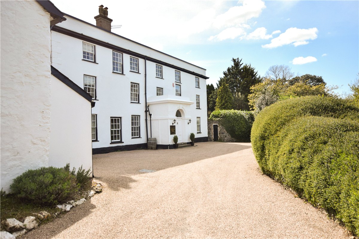 14 bedroom house, Landkey Road, Barnstaple EX32 - Available