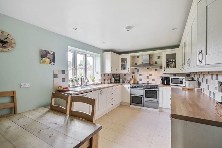 276.9 acres House, Cruxton Manor Farm, Cruxton DT2 - Available