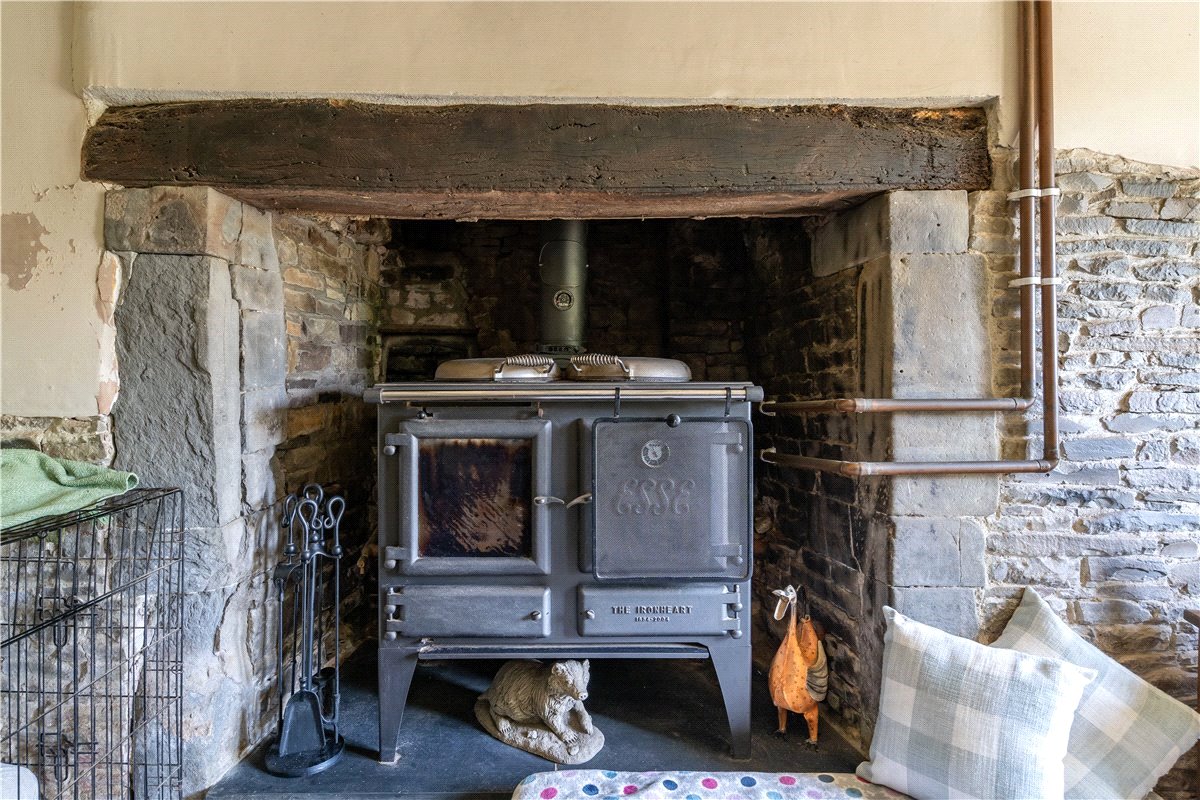 9.7 acres House, Woodford, Bude EX23 - Available