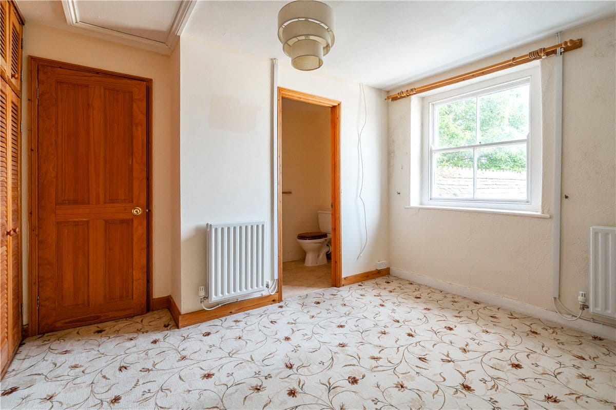 4.4 acres House, Grampound Road, Truro TR2 - Available