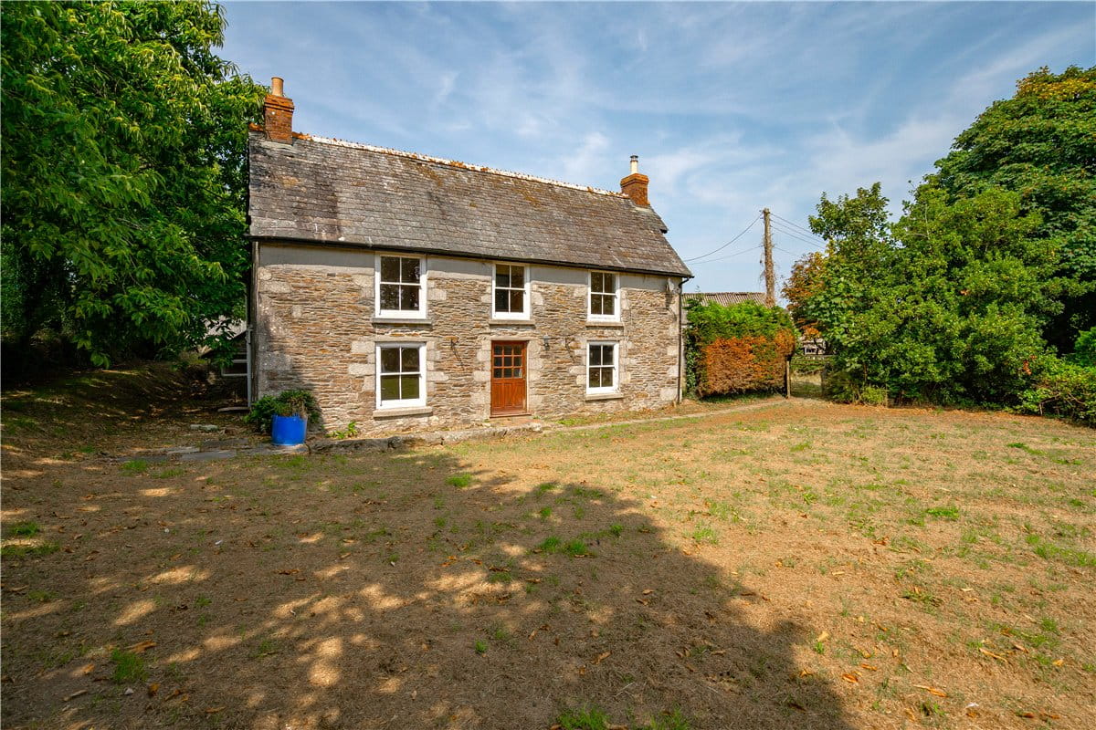 4.4 acres House, Grampound Road, Truro TR2 - Available