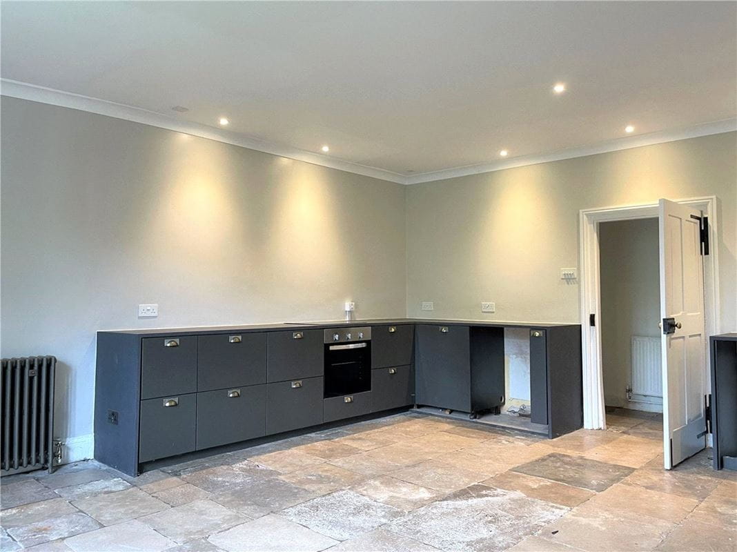  bedroom house, Enys, St. Gluvias TR10 - Available