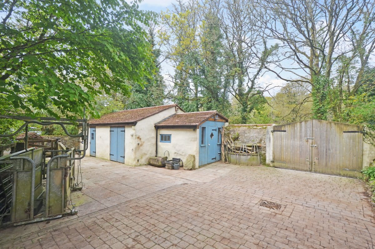 3.2 acres Farm, Hale Mills, Twelveheads TR4 - Available