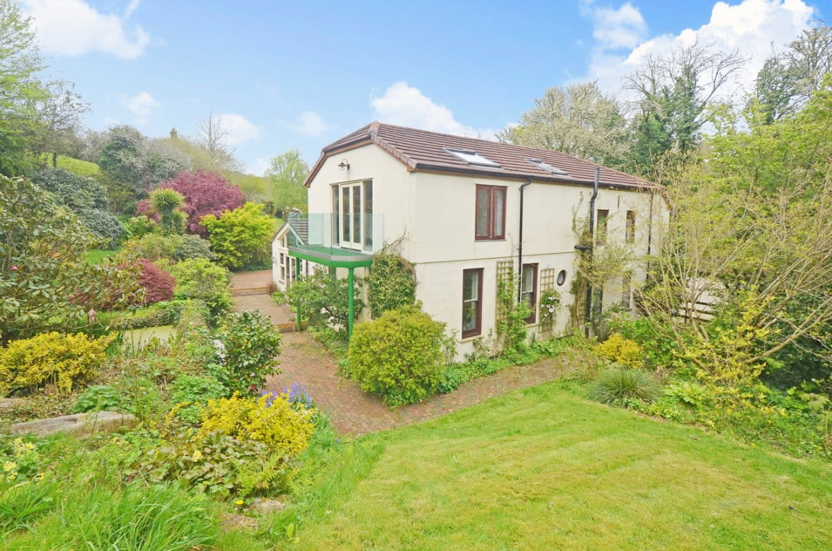 3.2 acres Farm, Hale Mills, Twelveheads TR4 - Available