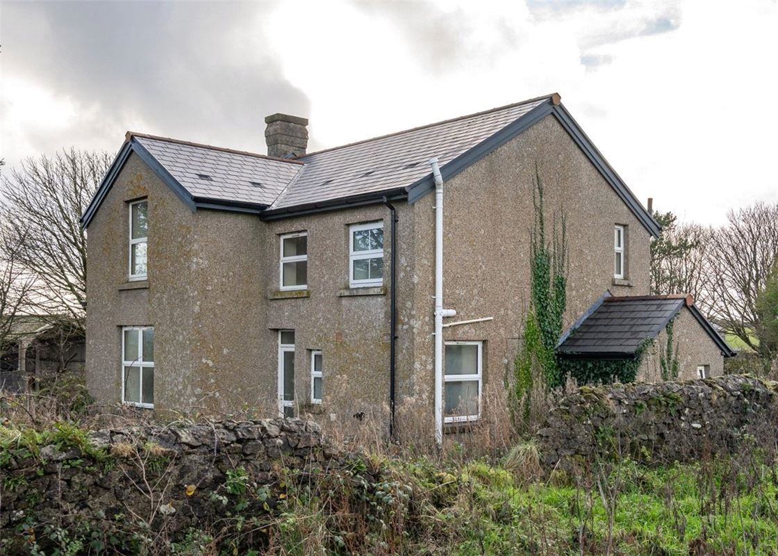 124.3 acres Farm, Carnmenellis, Nr Stithians TR16 - Available