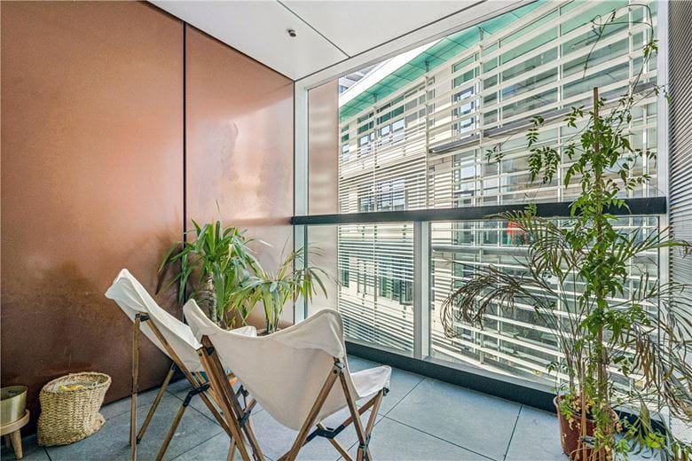 2 bedroom flat, Buckhold Road, London SW18