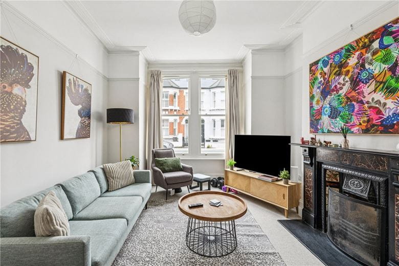 5 bedroom house, Cathles Road, London SW12 - Available