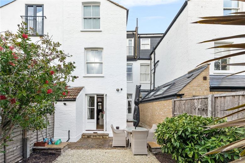 5 bedroom house, Cathles Road, London SW12 - Available