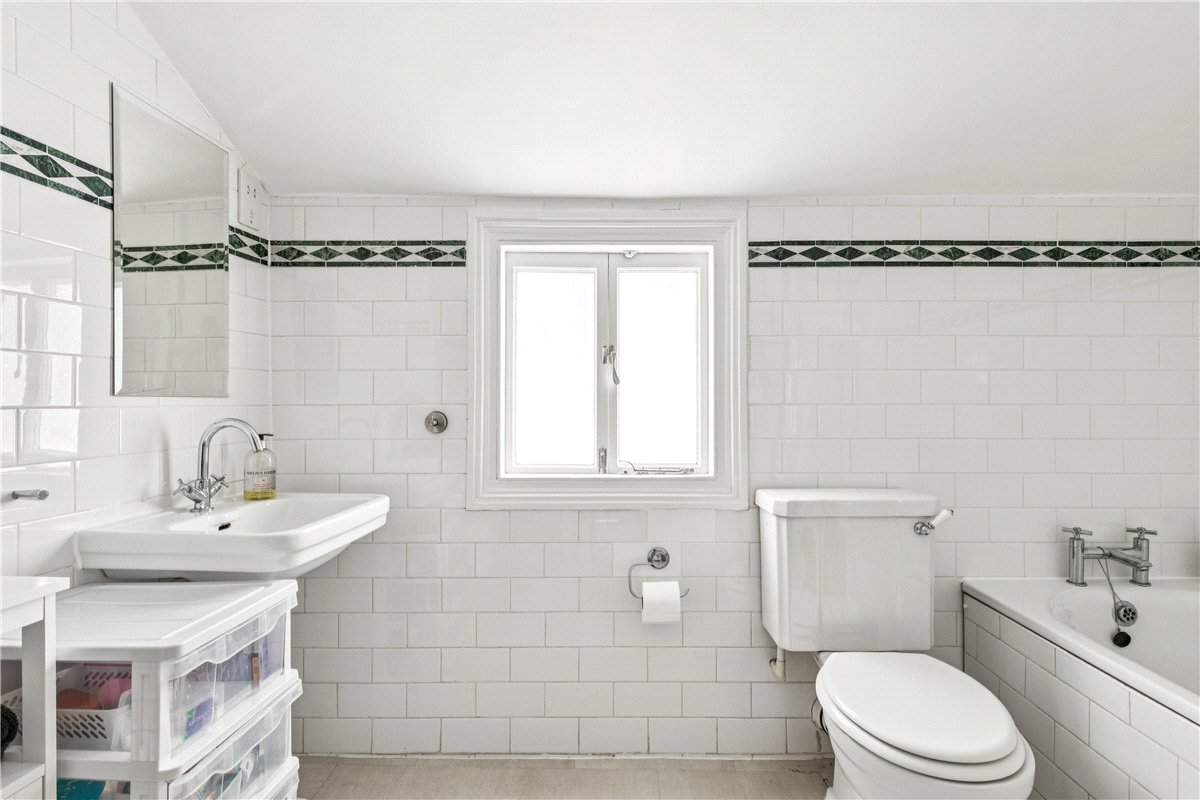 5 bedroom house, Cathles Road, London SW12 - Available