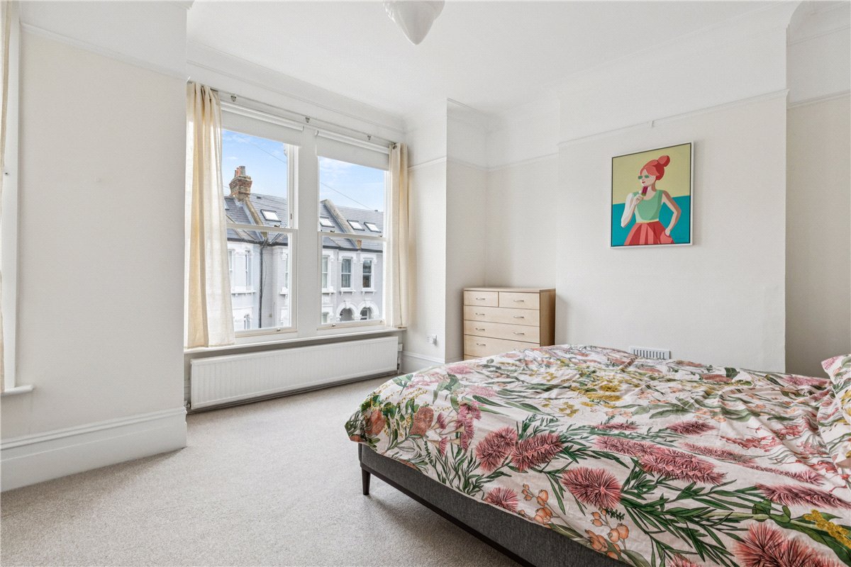 5 bedroom house, Cathles Road, London SW12 - Available
