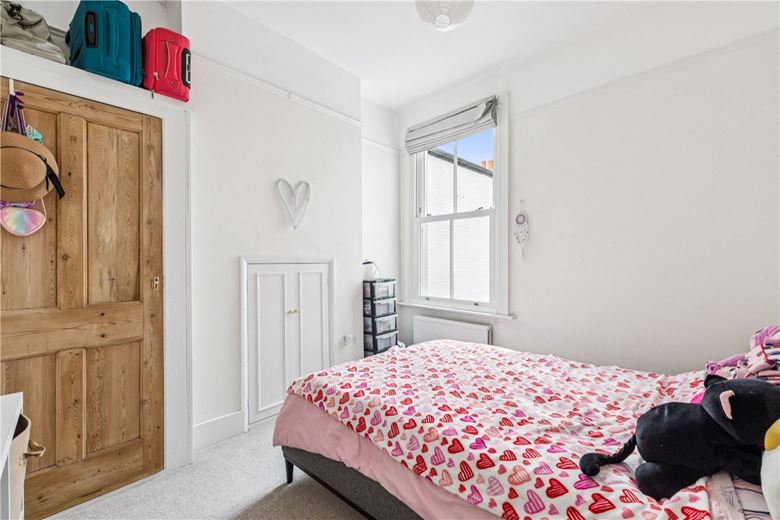 5 bedroom house, Cathles Road, London SW12 - Available