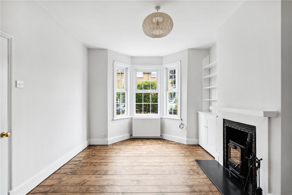 2 bedroom house, Beechcroft Road, London SW17