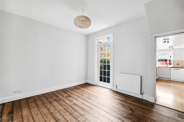 2 bedroom house, Beechcroft Road, London SW17