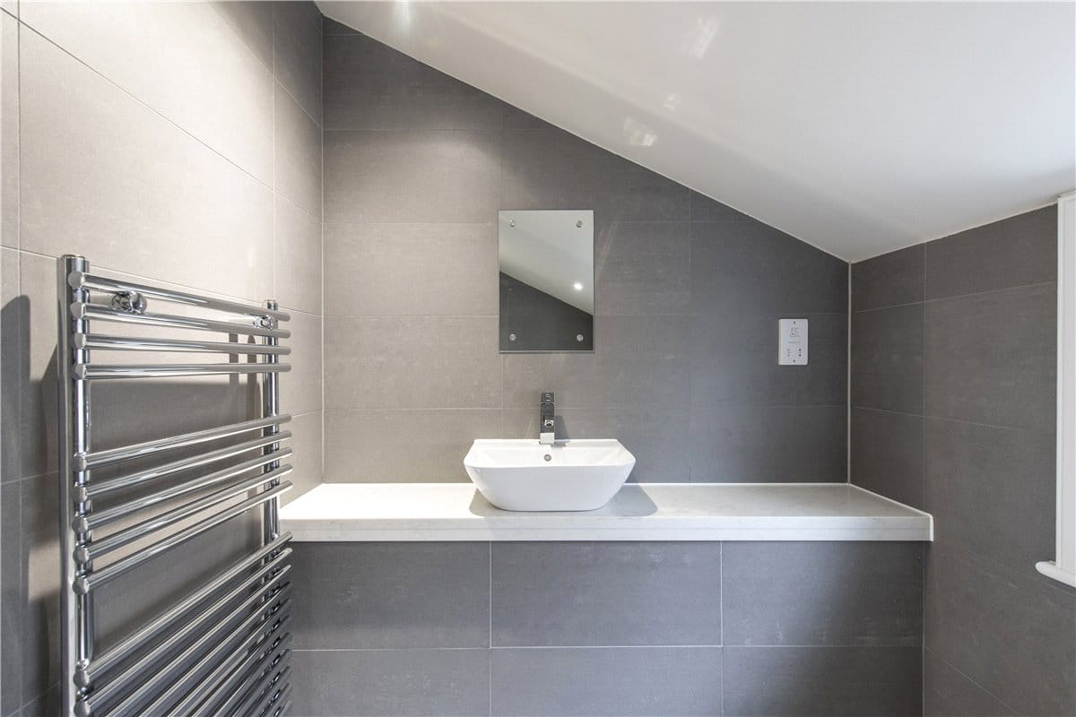 2 bedroom flat, Trinity Road, London SW17