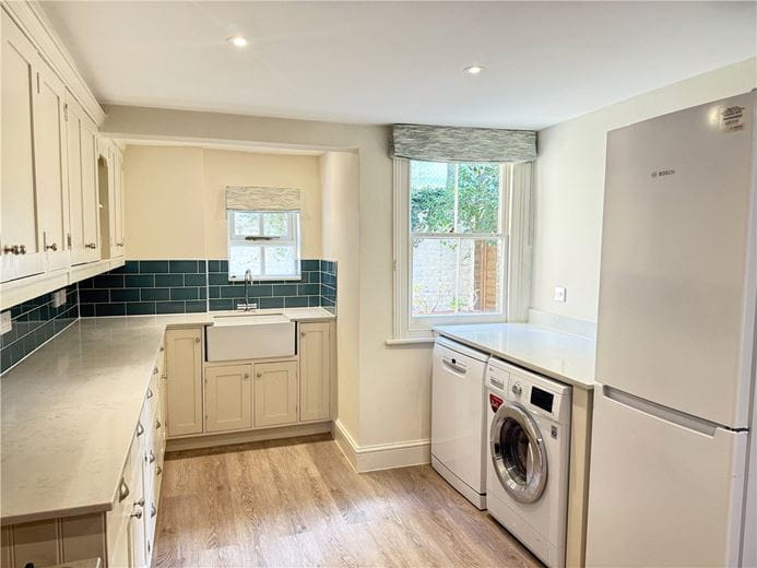 4 bedroom house, Candahar Road, London SW11 - Available