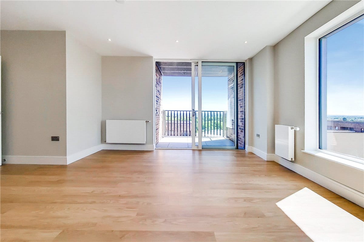 2 bedroom flat, Greyhound Parade, Wimbledon Grounds, London SW17 - Available