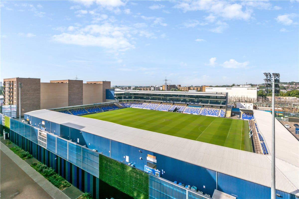 2 bedroom flat, Greyhound Parade, Wimbledon Grounds, London SW17 - Available