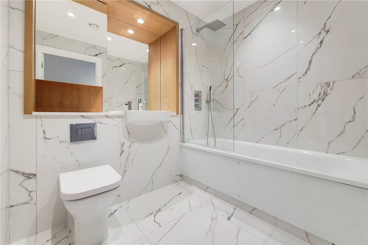 3 bedroom flat, Greyhound Parade, Wimbledon Grounds, London SW17