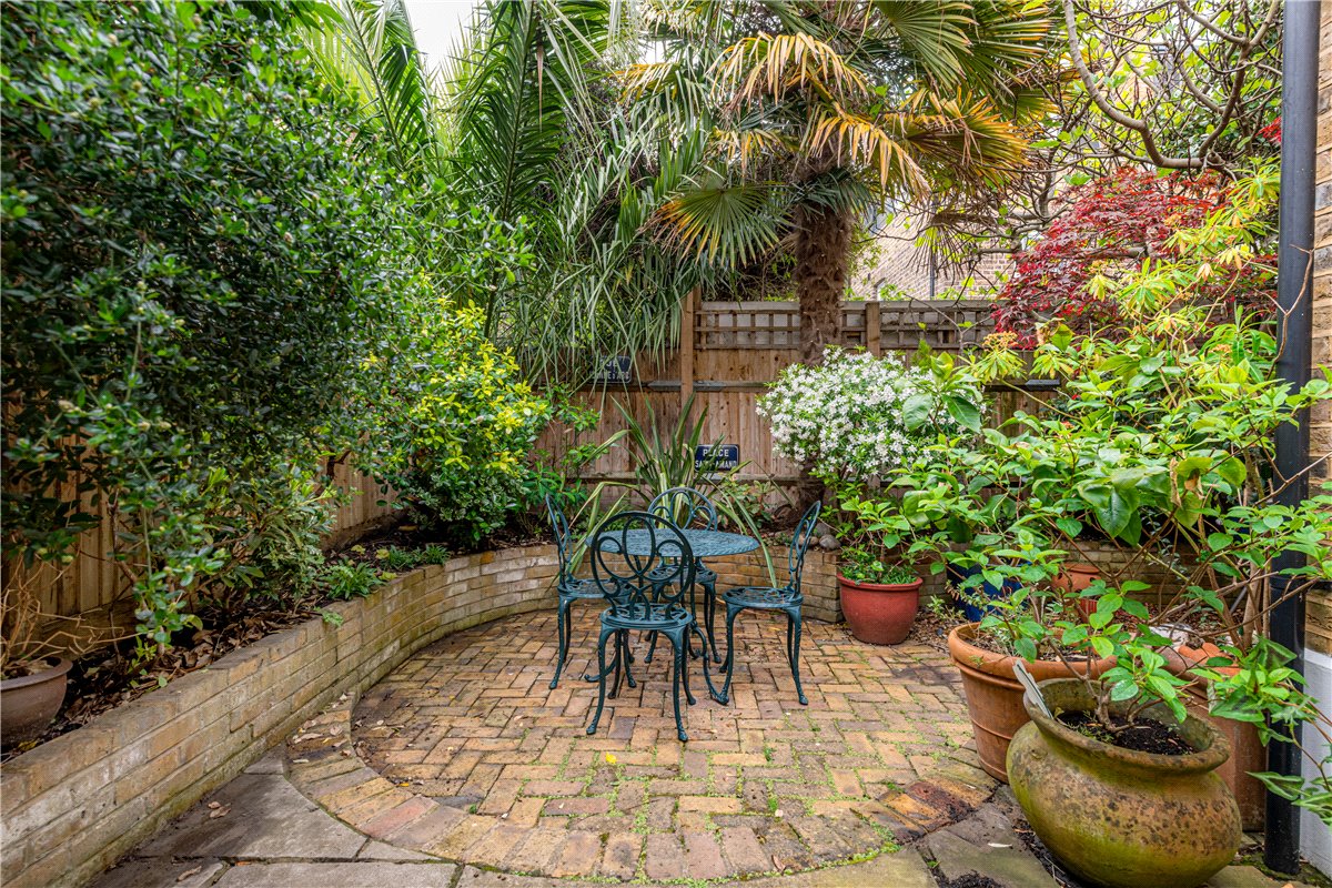4 bedroom house, Ursula Street, London SW11 - Under Offer