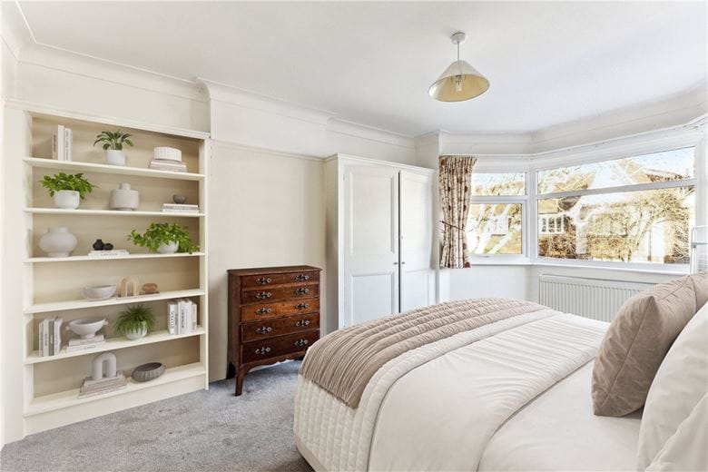 4 bedroom house, Titchwell Road, London SW18 - Available