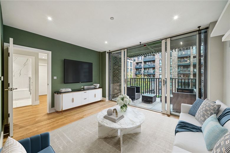 2 bedroom flat, Wimbledon Grounds, London SW17 - Available