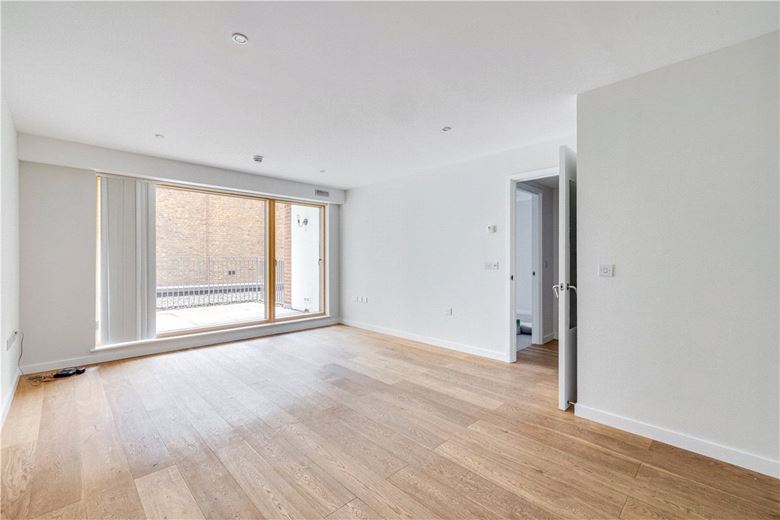 1 bedroom flat, Hardwicks Square, London SW18 - Available
