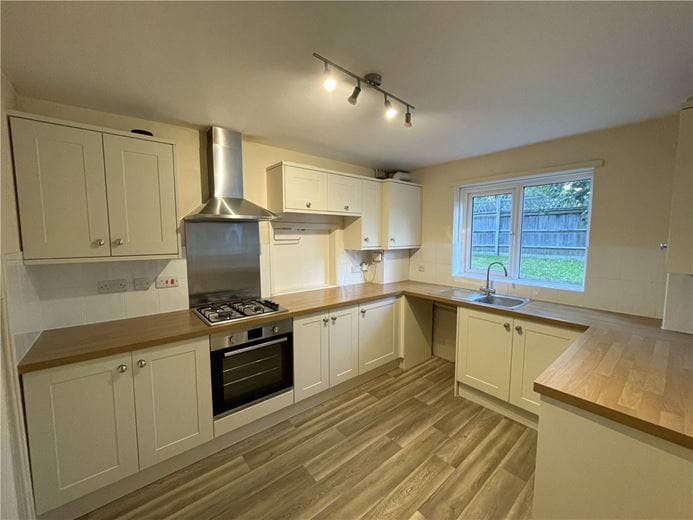 3 bedroom house, Northfields, Twyford SO21 - Available