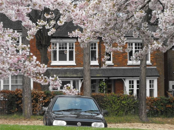 3 bedroom house, Owens Road, Winchester SO22 - Let Agreed