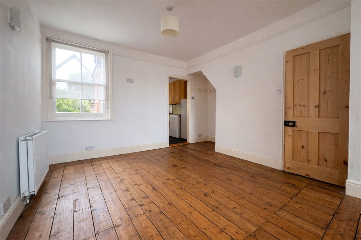 3 bedroom house, Owens Road, Winchester SO22 - Let Agreed