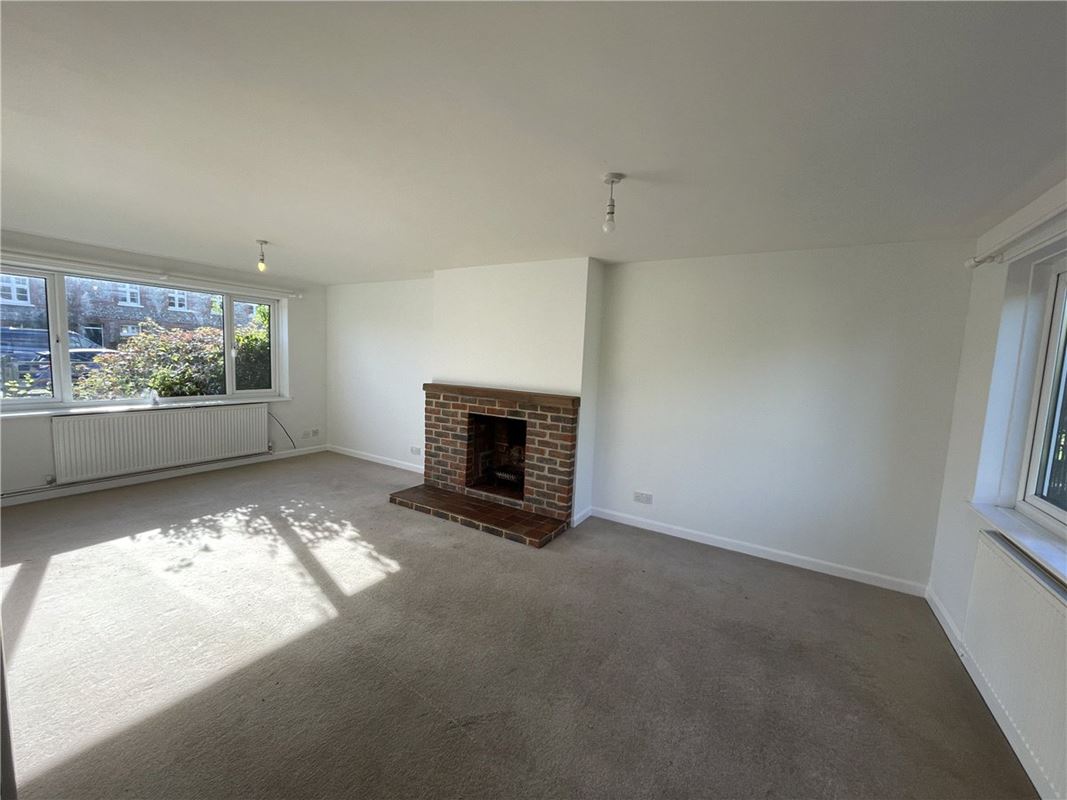 3 bedroom house, Stoke Charity Road, Kings Worthy SO21