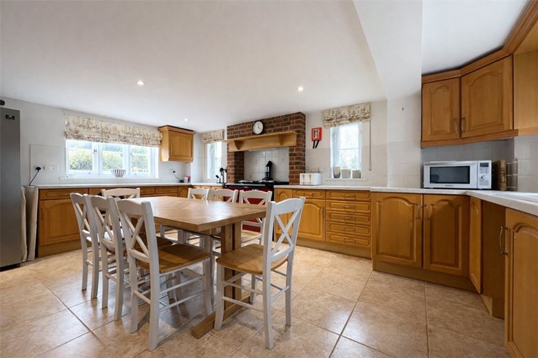 3 bedroom cottage, Leckford, Stockbridge SO20 - Available