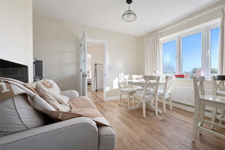 3 bedroom bungalow, Worth Matravers, Swanage BH19 - Available