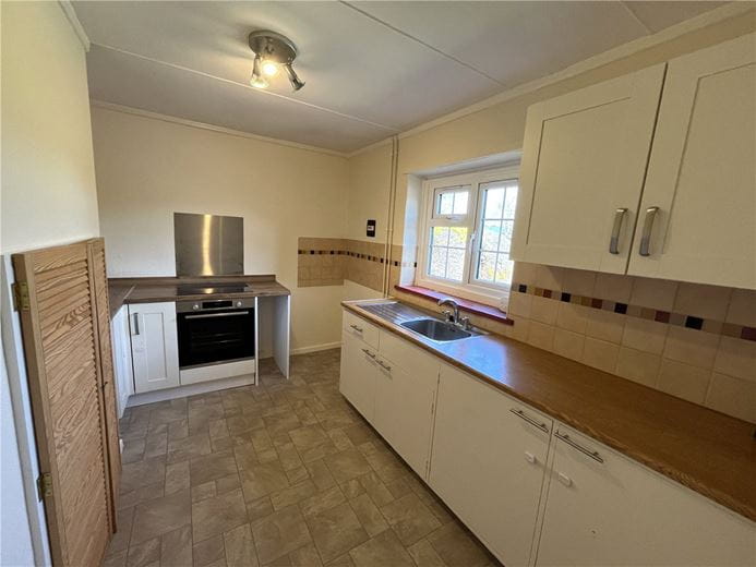 3 bedroom house, Weston Lane, Weston Colley SO21 - Let Agreed