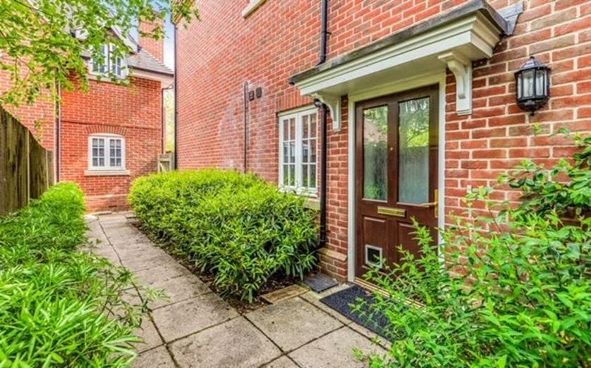 1 bedroom flat, Wychwood Place, Winchester SO22 - Let Agreed