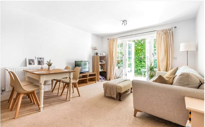 1 bedroom flat, Wychwood Place, Winchester SO22 - Let Agreed