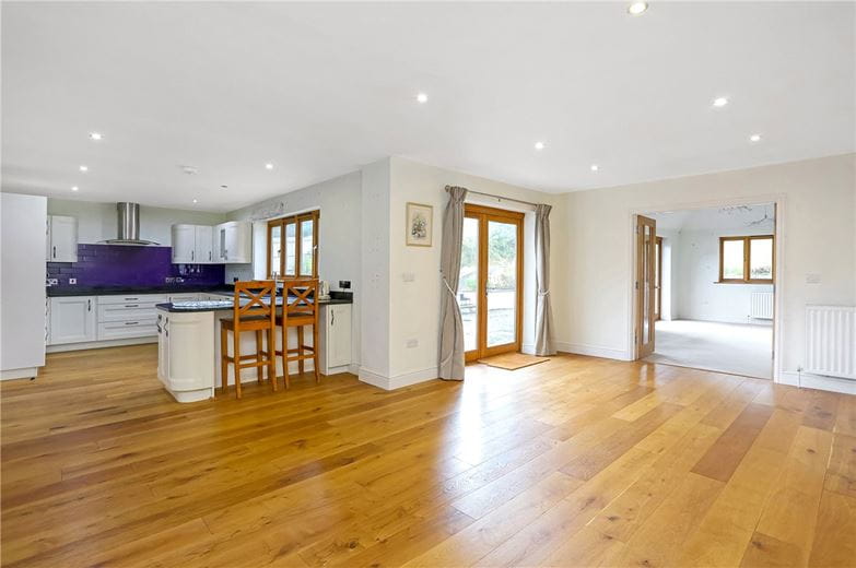 4 bedroom house, Tudor Way, Kings Worthy SO23 - Let Agreed