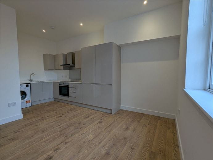 1 bedroom flat, Westgate Chambers, Staple Gardens SO23 - Available