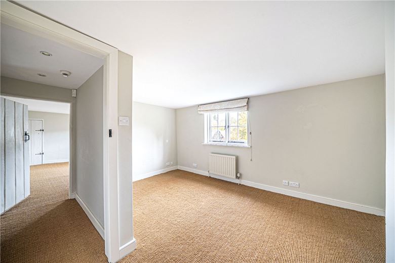 4 bedroom house, North Park Farm, Little Somborne SO20 - Available