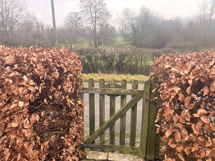 3 bedroom cottage, Tichborne, Alresford SO24 - Available