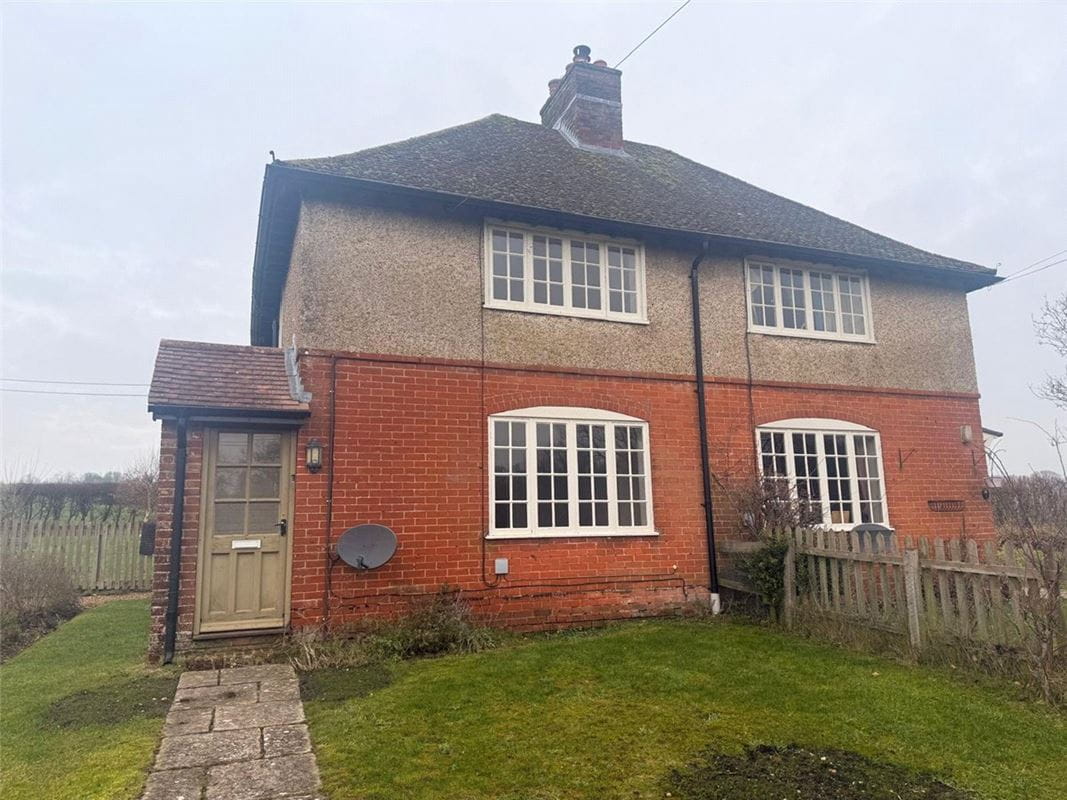 3 bedroom cottage, Tichborne, Alresford SO24 - Available