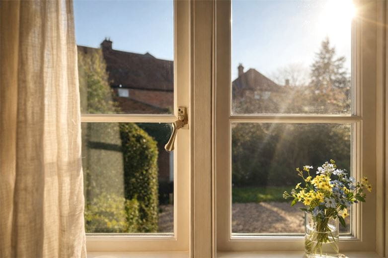 3 bedroom cottage, Rectory Road, Oakley RG23 - Available