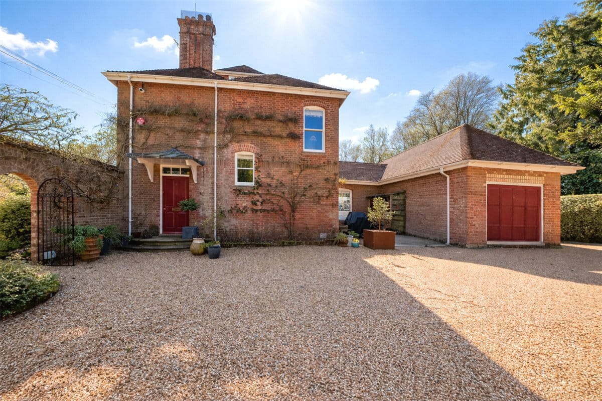 4 bedroom house, Fullerton, Andover SP11 - Under Offer