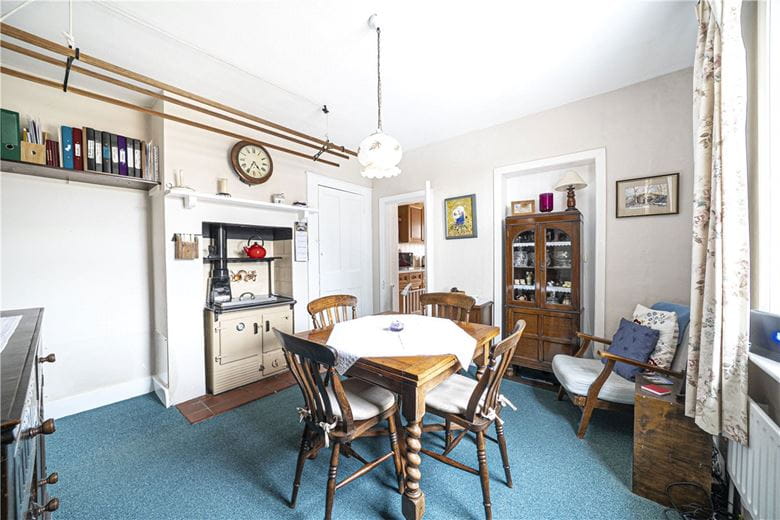 2 bedroom house, Ball Down Cottages, Northwood Park SO21 - Available