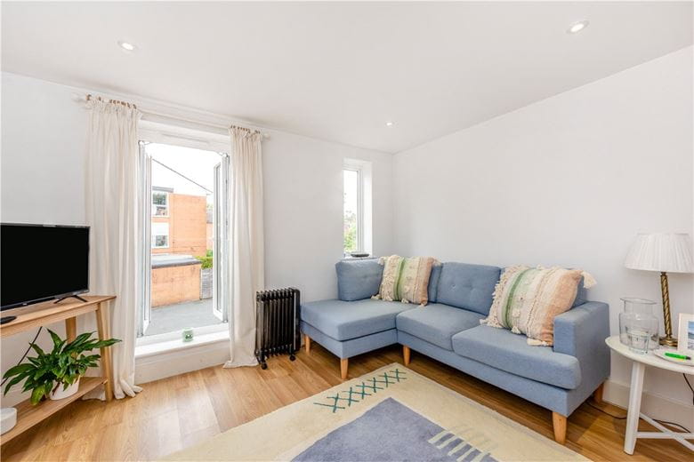 1 bedroom flat, Bosinney Court, Winchester SO22 - Available