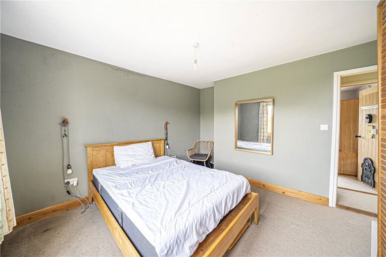 3 bedroom house, Trampers Lane, North Boarhunt PO17 - Available