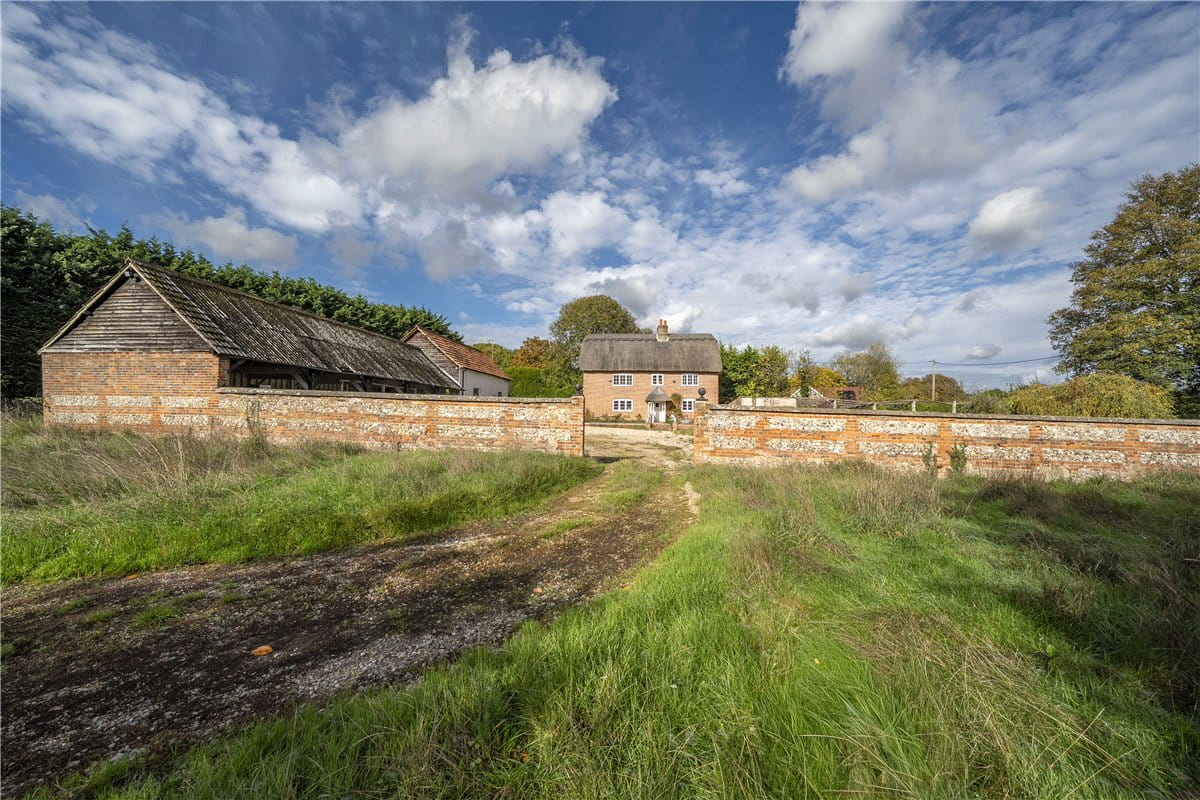 4 bedroom house, Charlton Down, Andover SP11 - Available