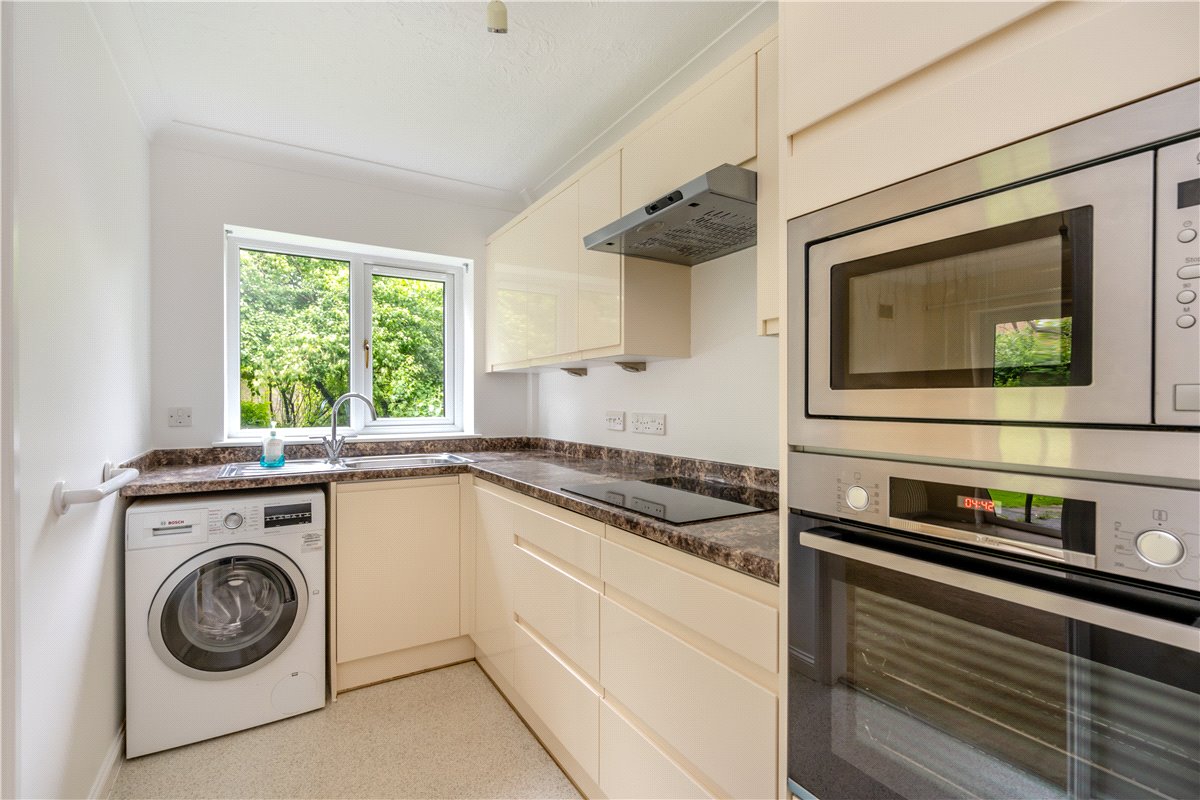 2 bedroom flat, Old Parsonage Court, Otterbourne SO21 - Sold