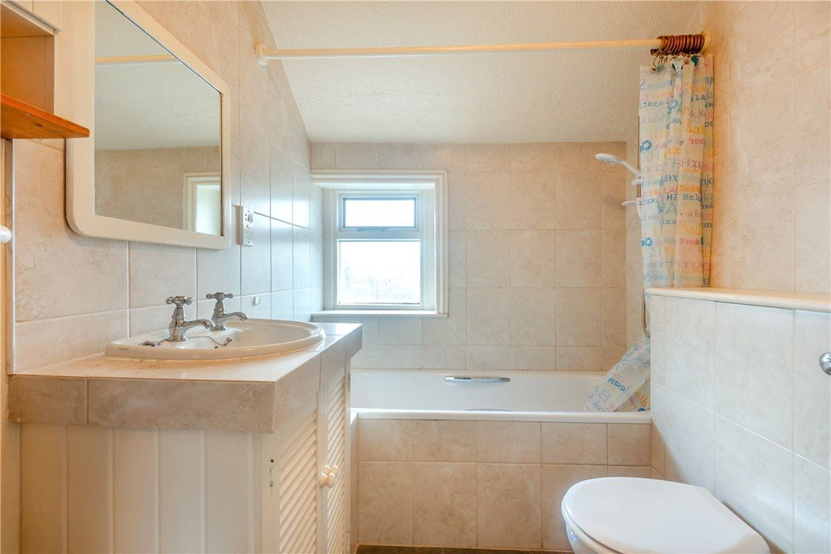 2 bedroom house, New Street, Stockbridge SO20 - Sold STC