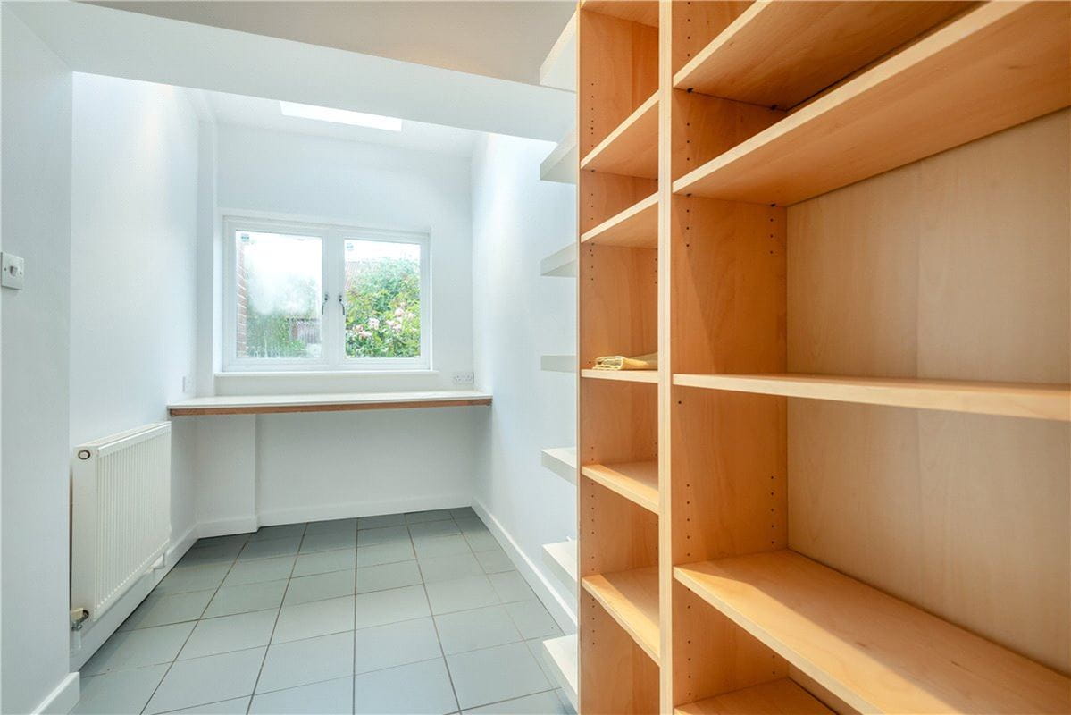 2 bedroom house, New Street, Stockbridge SO20 - Sold STC