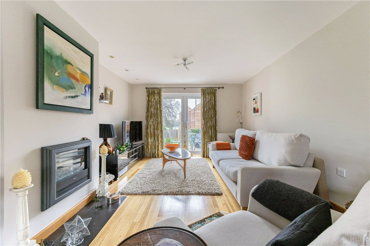 4 bedroom house, Edgar Road, Winchester SO23 - Available